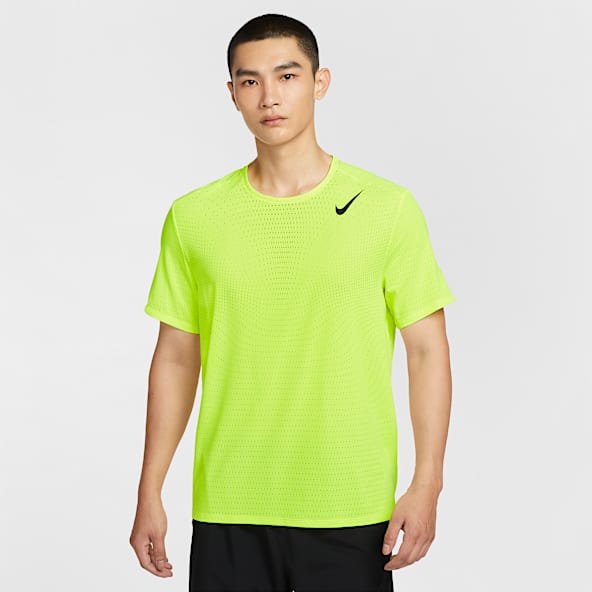 USK Nike SLIM FIT 蛍光イエロー Tシャツ Mens Yellow Tops and T-Shirts. Nike JP